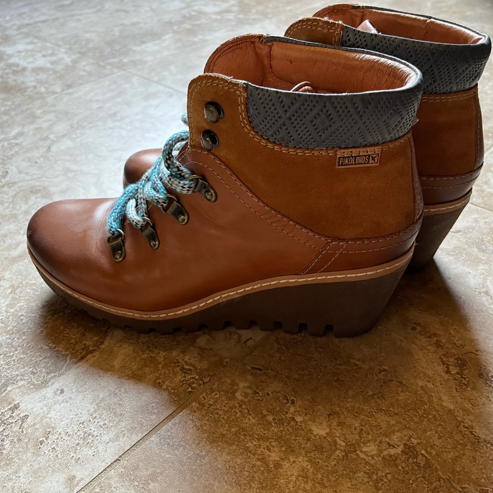 Women’s Pikolinos Tan Boots size 41